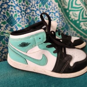 Air jordans tropical twist 10c